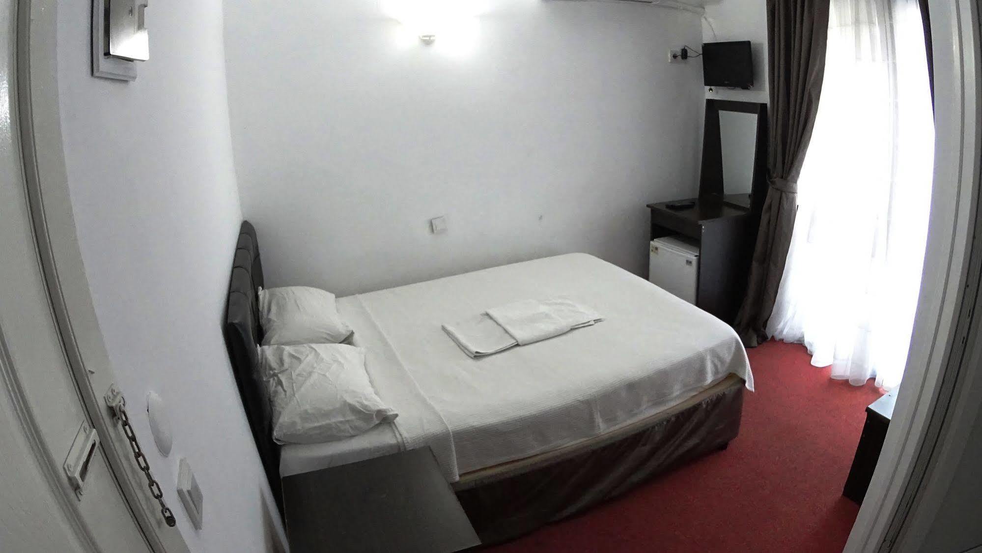 Aza Butik Hotel Kuşadası Ngoại thất bức ảnh