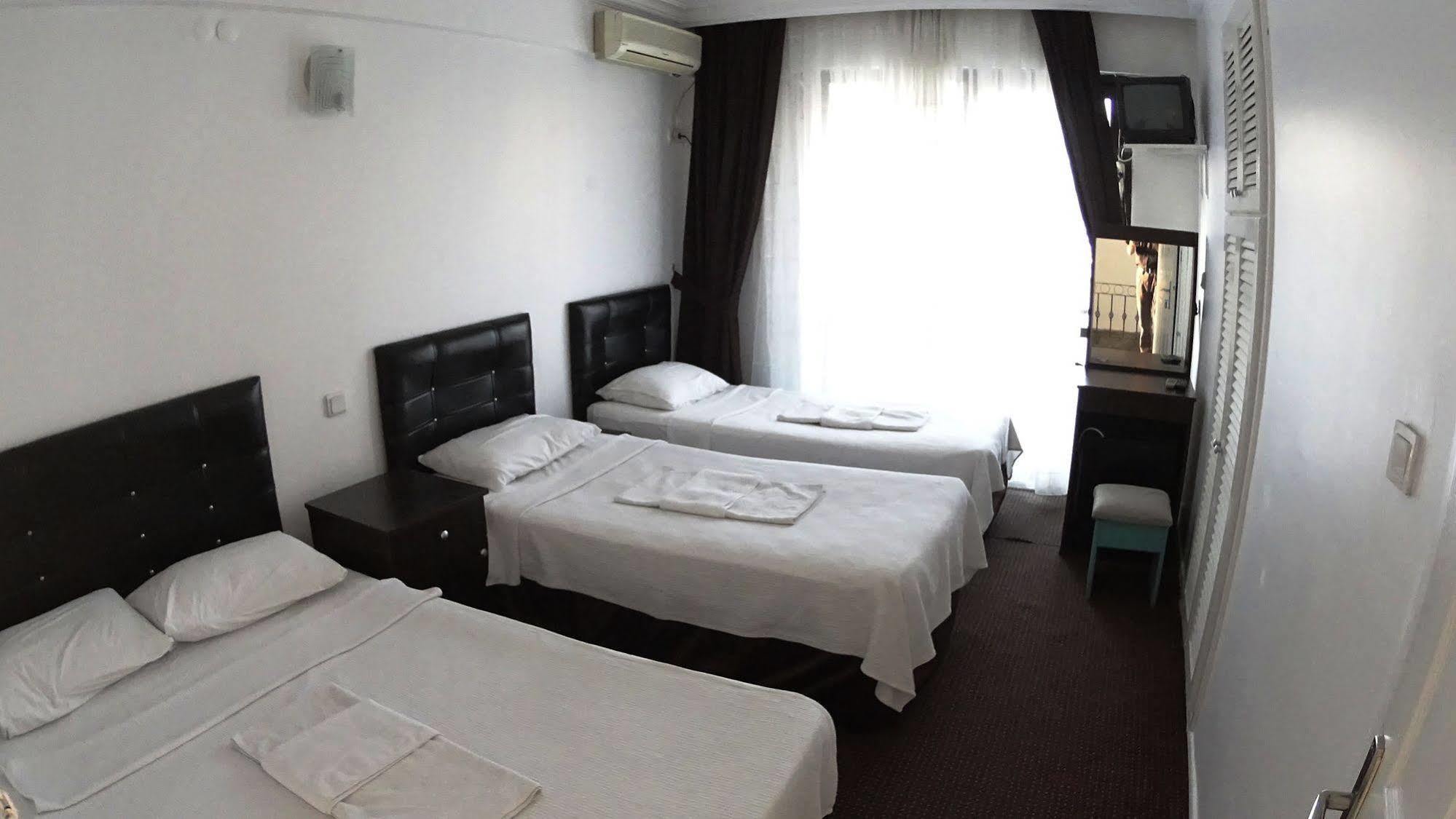 Aza Butik Hotel Kuşadası Ngoại thất bức ảnh