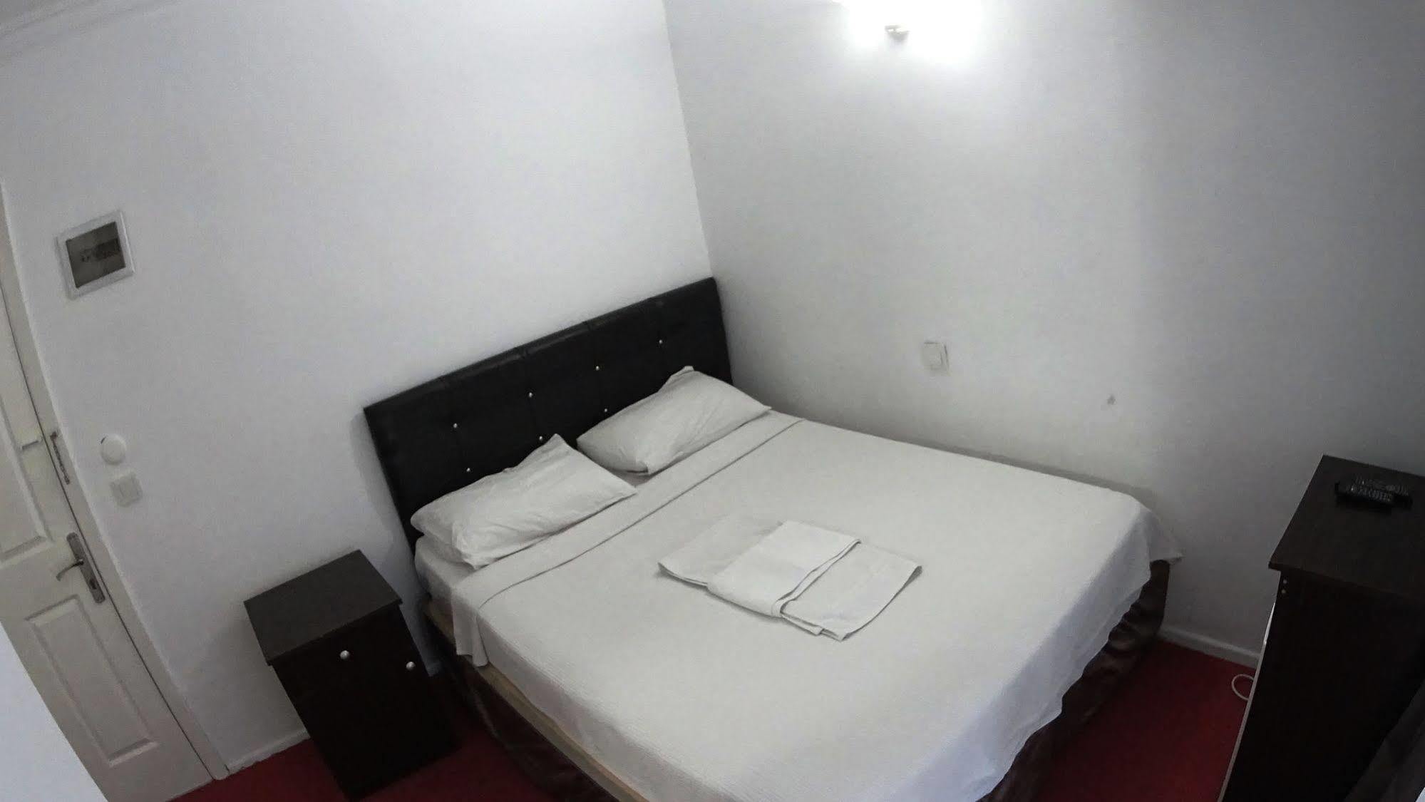 Aza Butik Hotel Kuşadası Ngoại thất bức ảnh